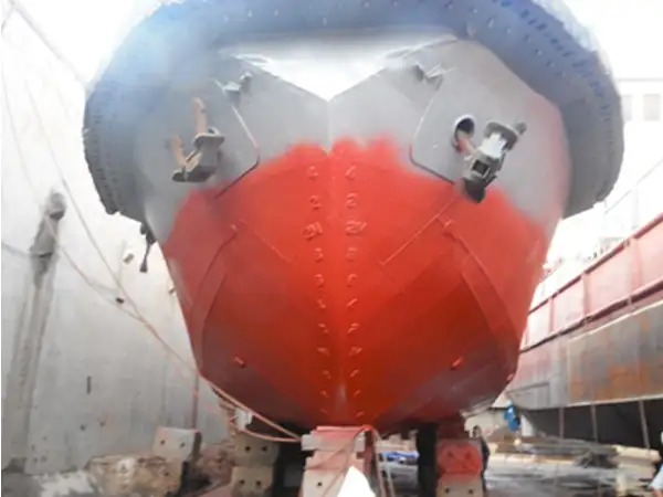 Sandblasting ship