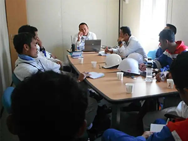 team work sandblasting painting 1